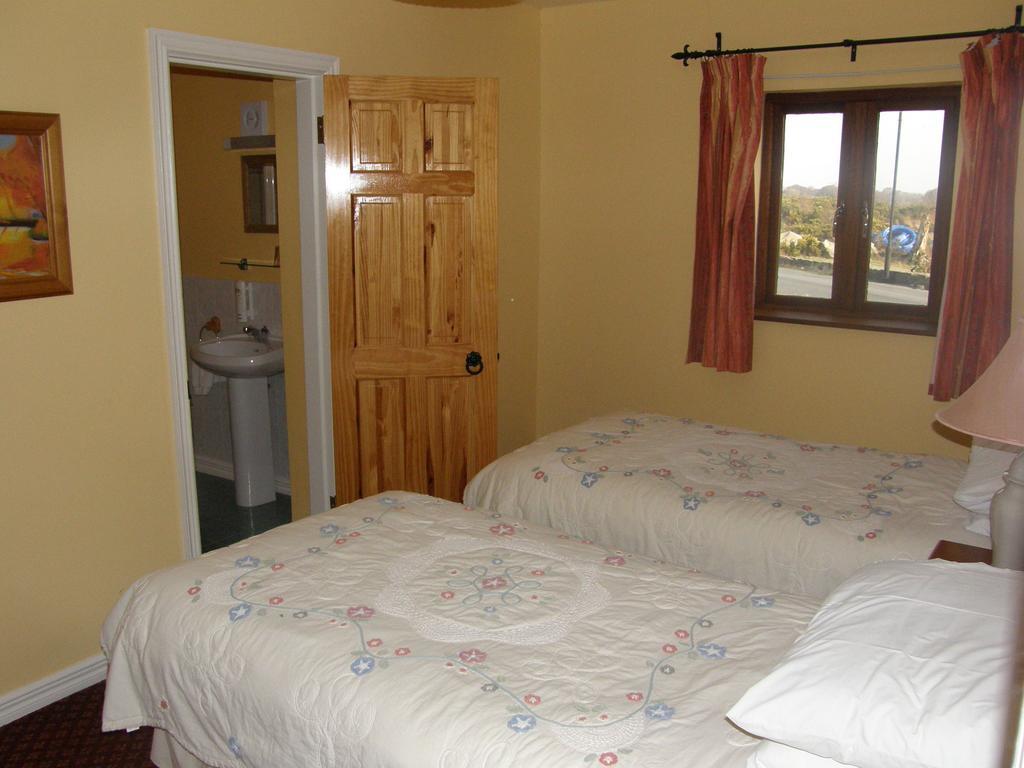 Mellottes B&B Cornamona 部屋 写真